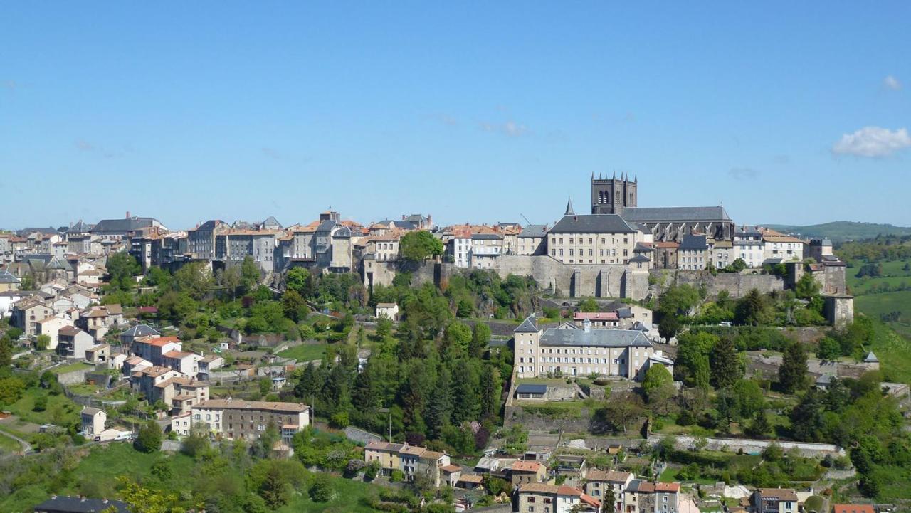 Hotel Des Roches แซ็ง-ฟลูร์ ภายนอก รูปภาพ
